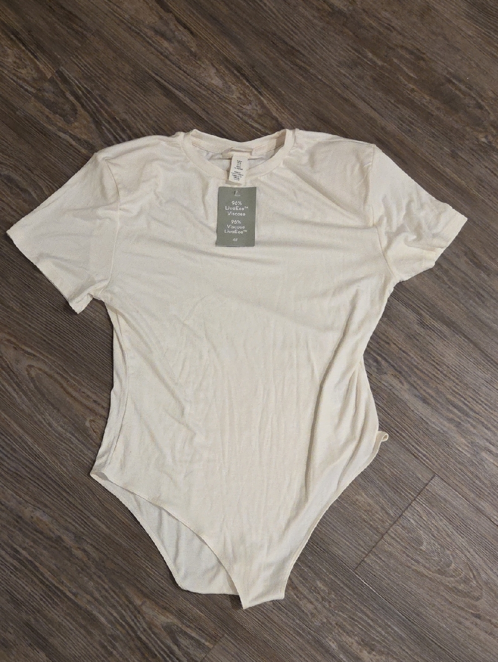 H&M Cream Short Sleeve Ribbed Stretch Bodysuit